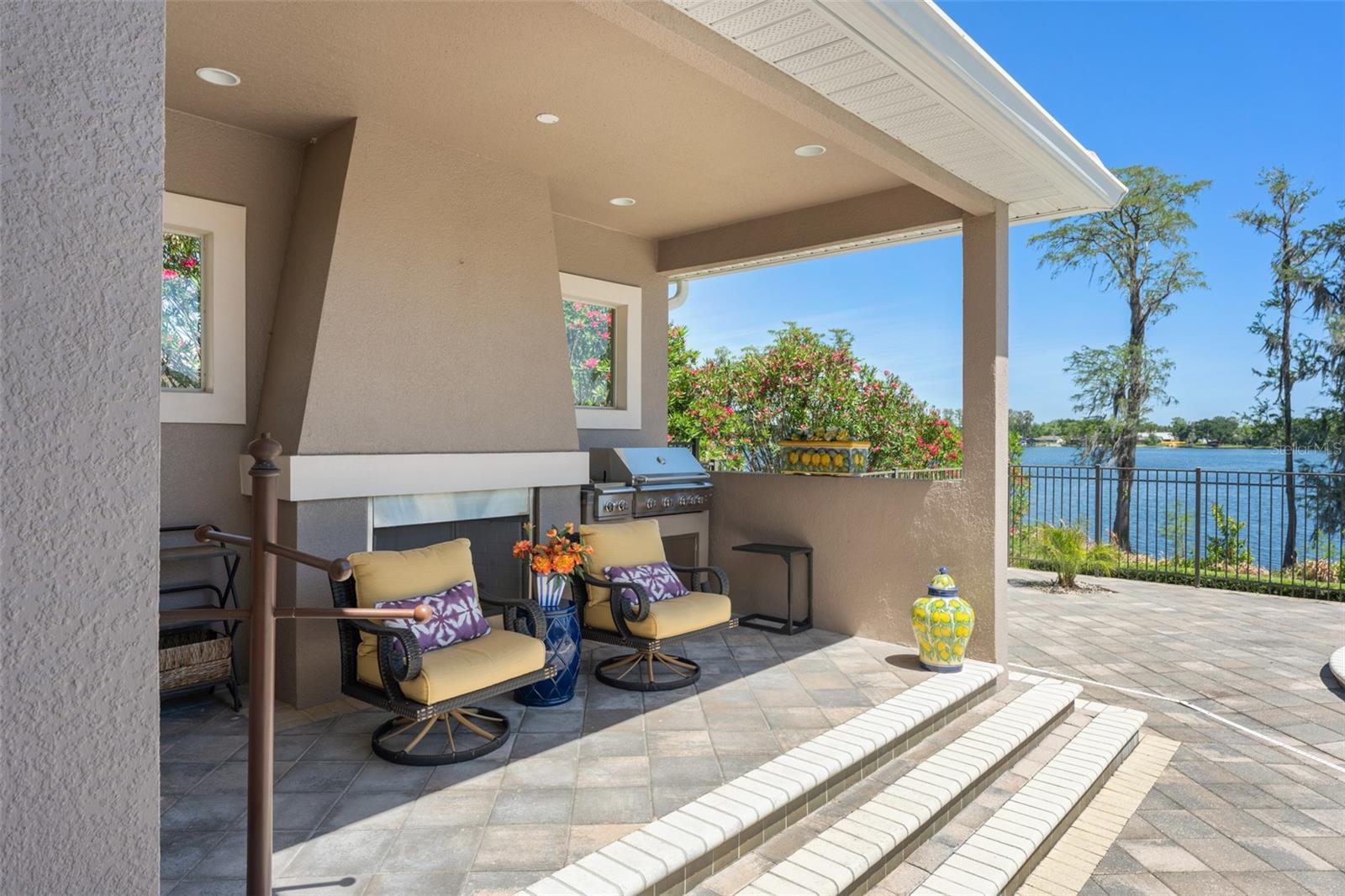 LAKES WINDERMERE PH 01 49 108 - Residential