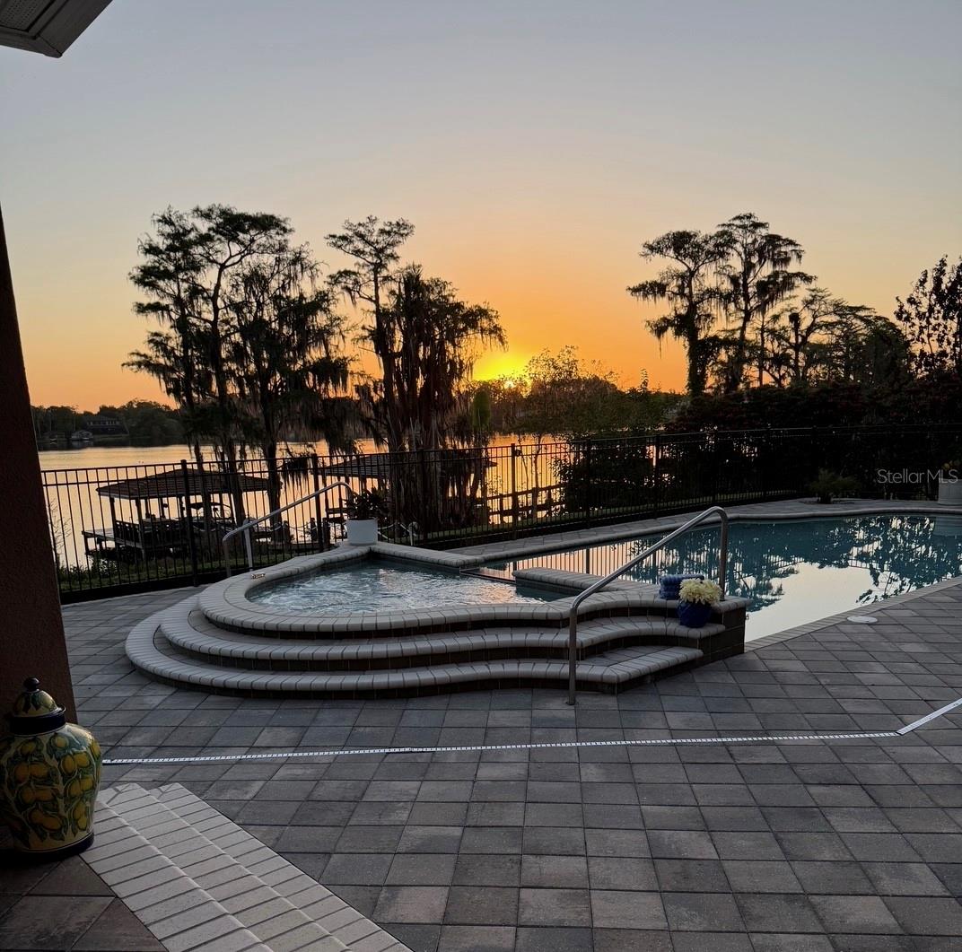 LAKES WINDERMERE PH 01 49 108 - Residential