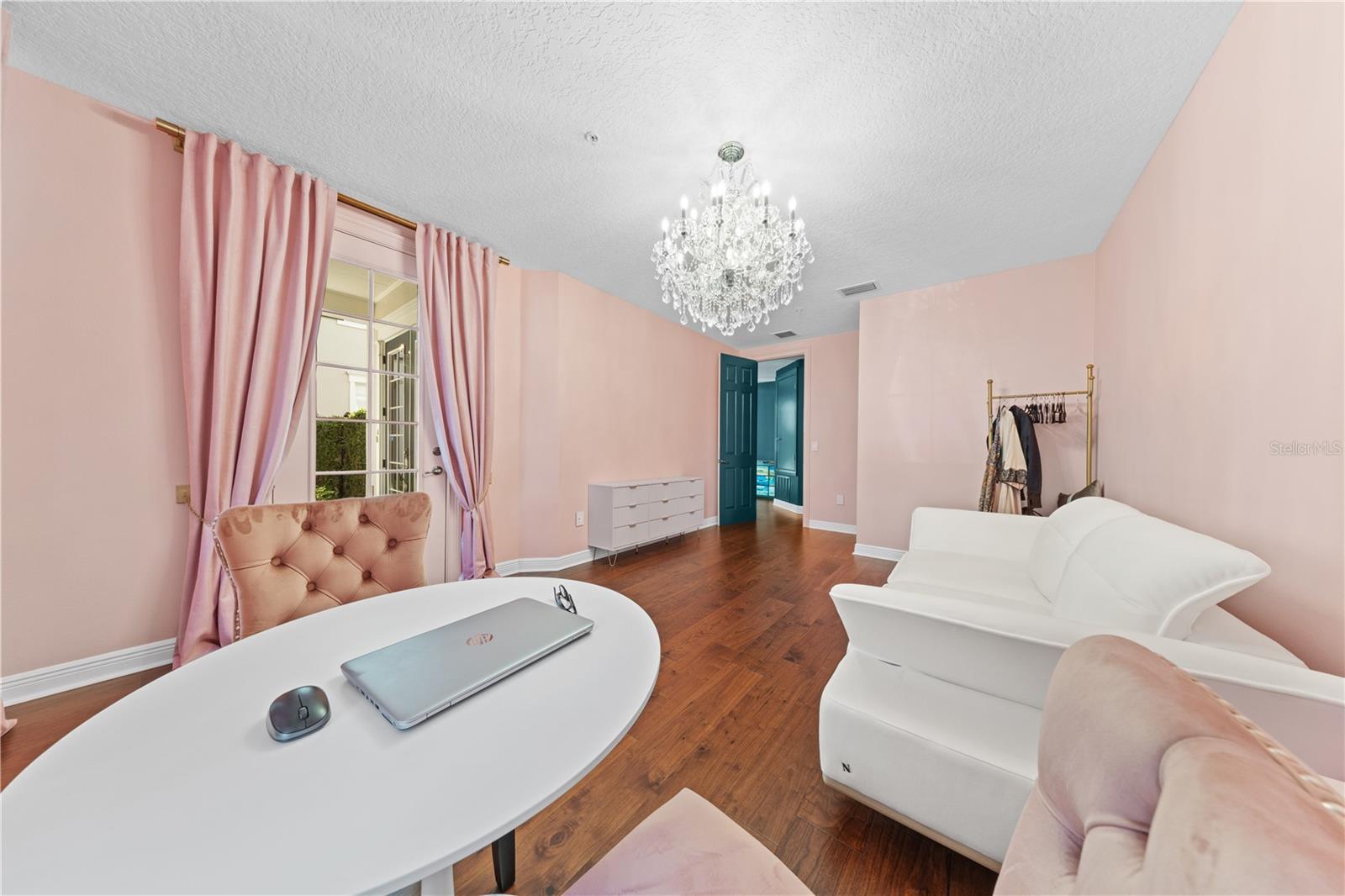 BALDWIN PARK - Residential