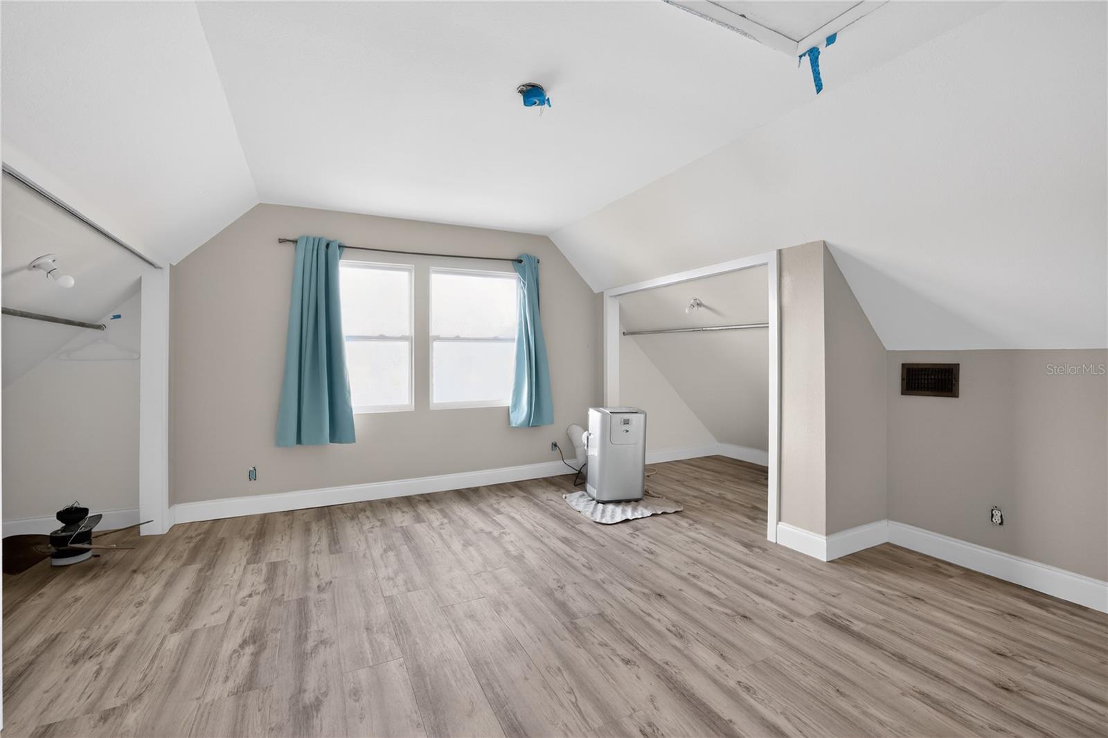 UNPLATTED - Residential