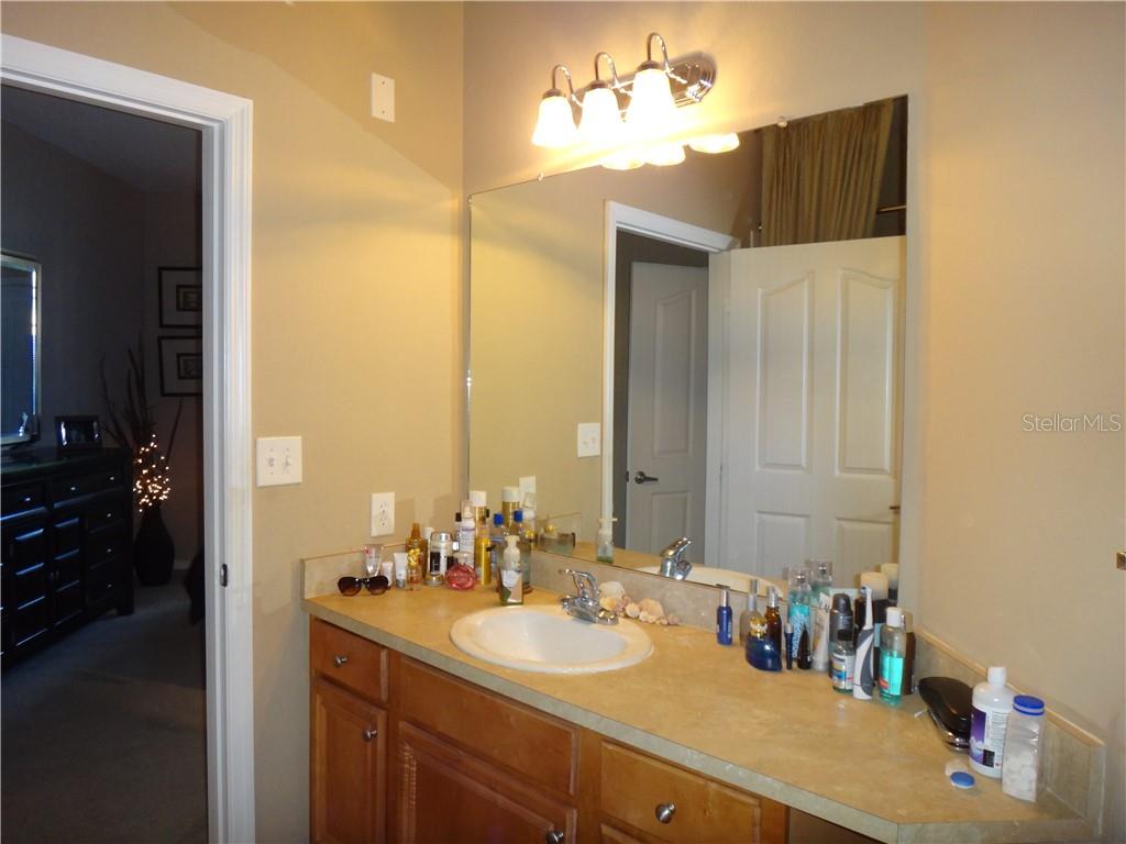 SERENATA SARASOTA CONDO OR 2092/711 - Residential Lease