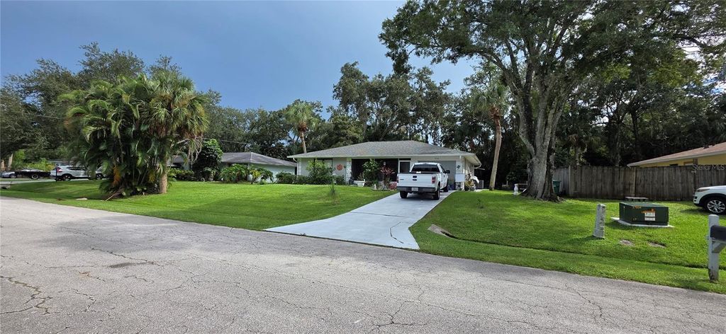 Photo of 932 Starflower Avenue, Sebastian, FL 32958 (MLS # OK225628)
