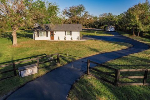 A home in PUNTA GORDA