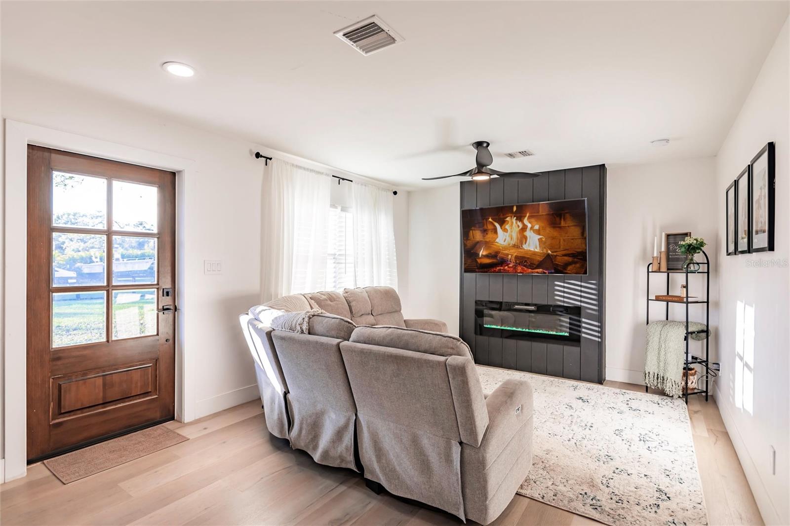 1010 ROBINHOOD DRIVE