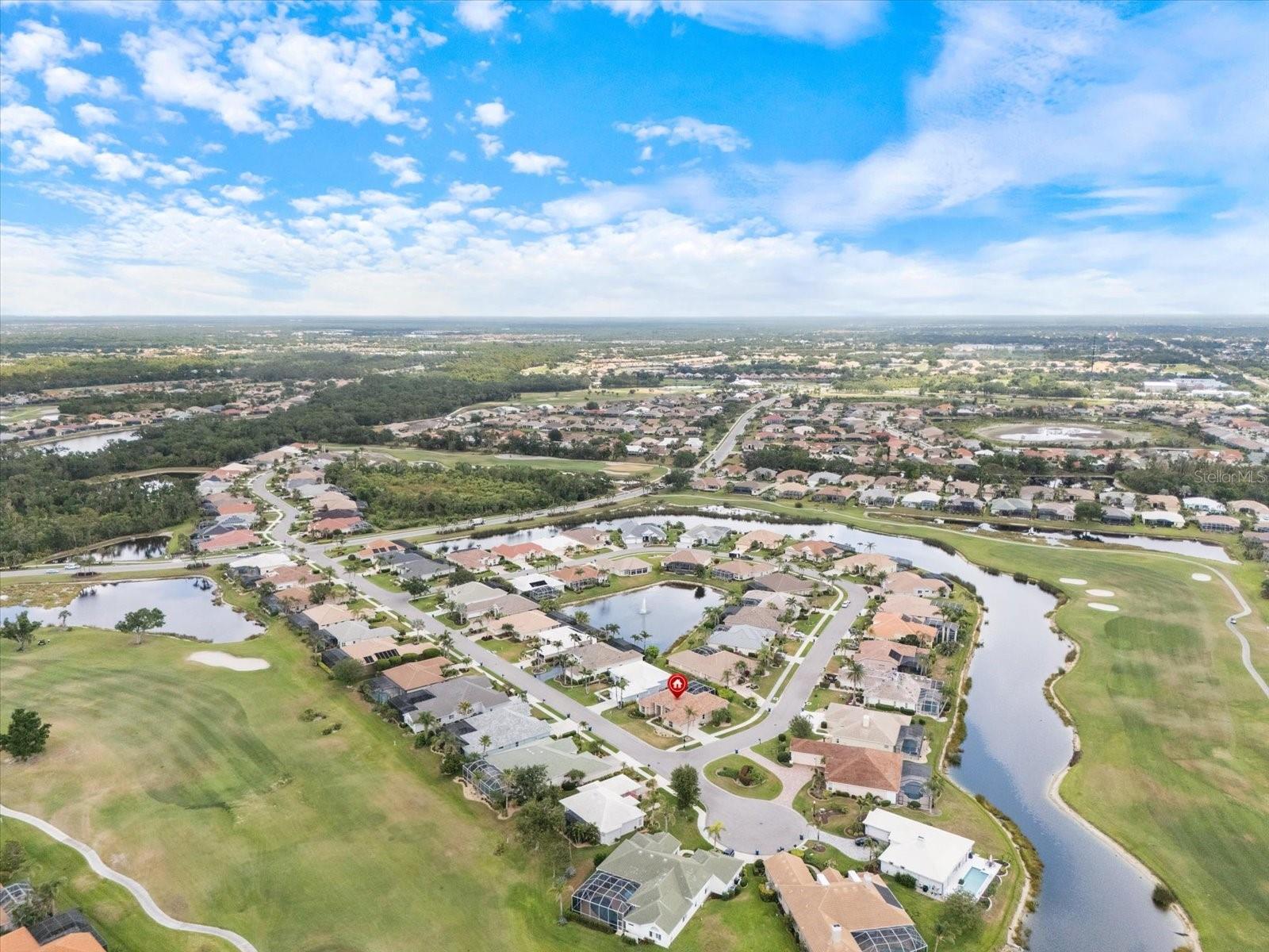 PELICAN POINTE GOLF & COUNTRY CLUB - Residential
