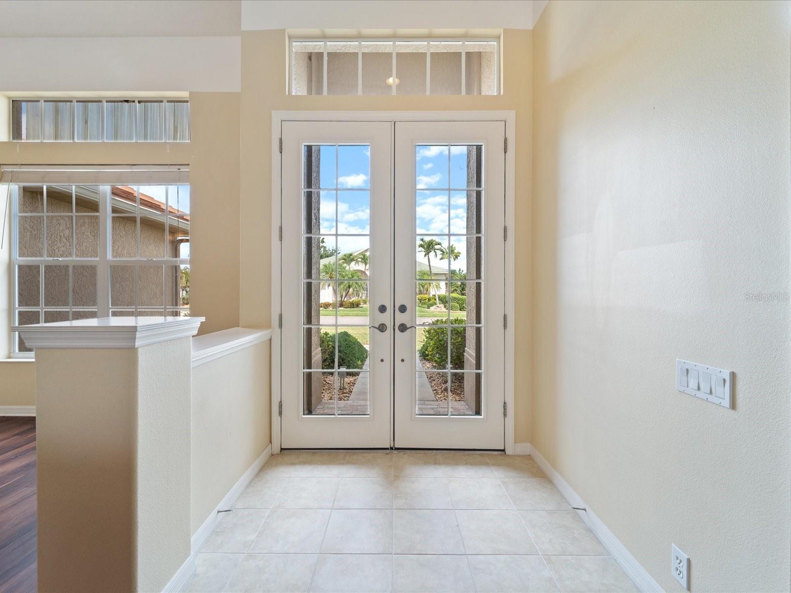 PELICAN POINTE GOLF & COUNTRY CLUB - Residential