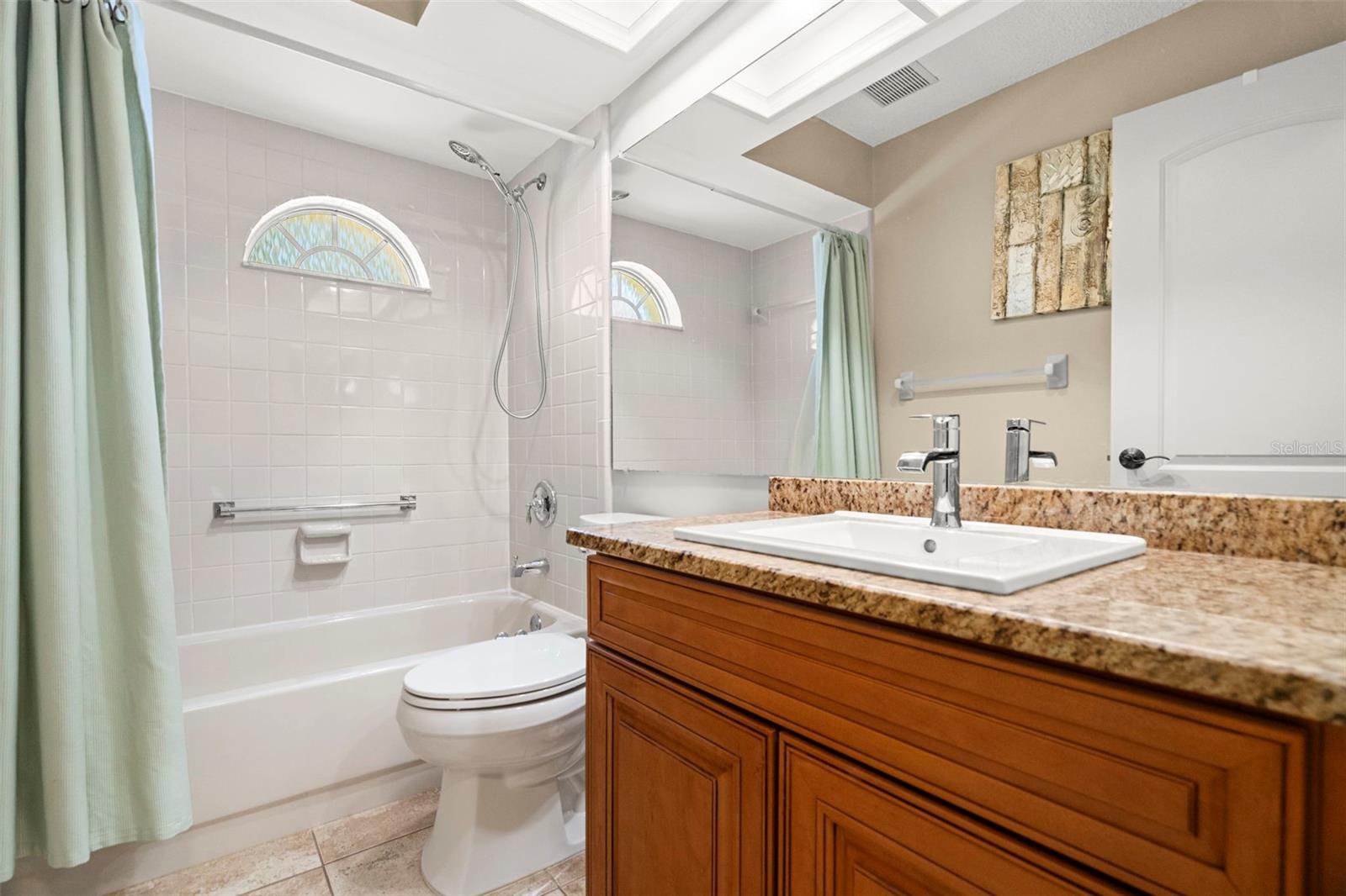 CEDARWOOD VILLAGE CONDO 01 - Residential