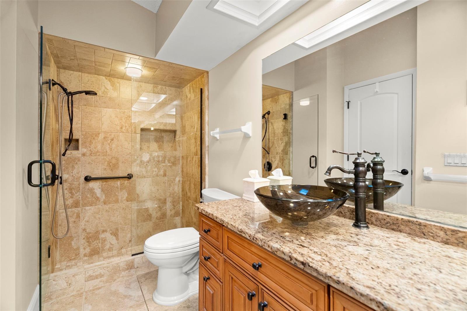 CEDARWOOD VILLAGE CONDO 01 - Residential