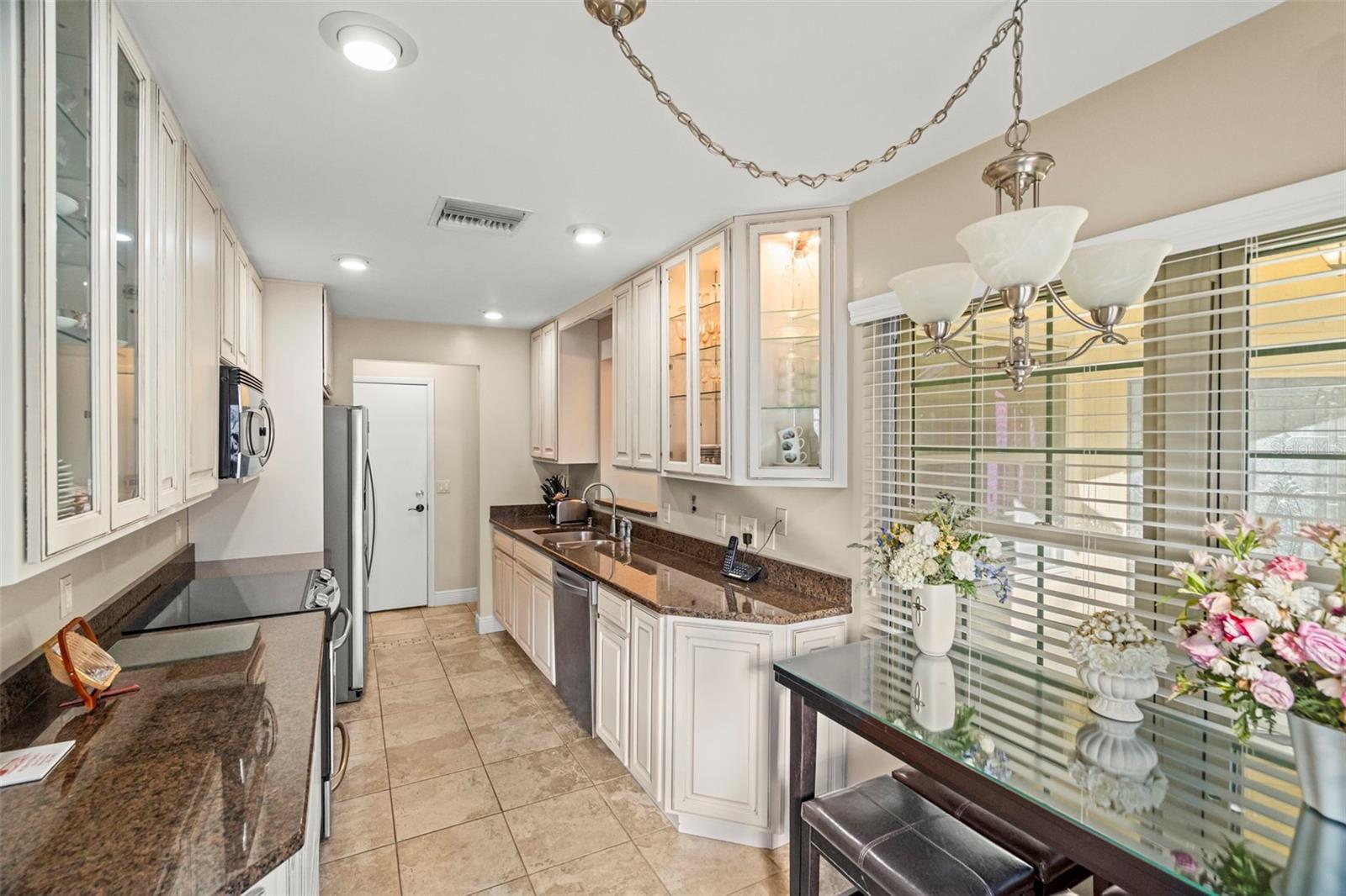 CEDARWOOD VILLAGE CONDO 01 - Residential