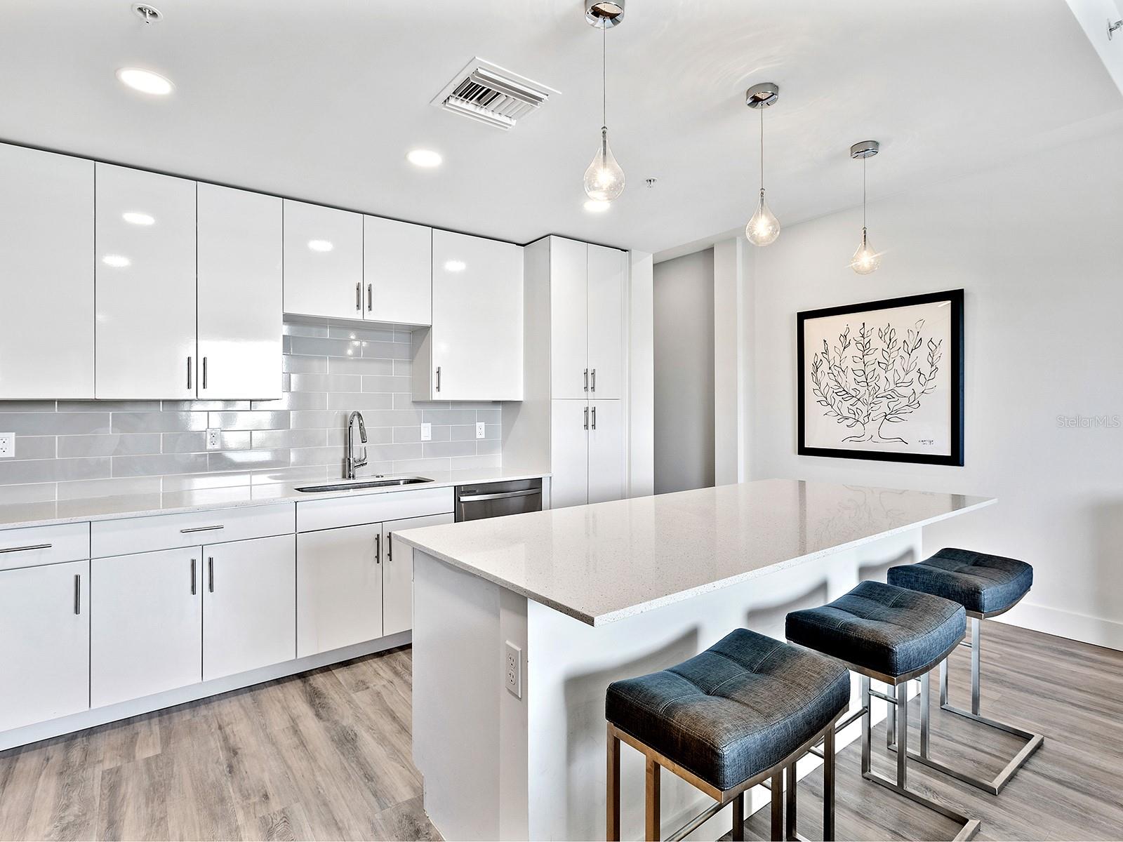 THE STRAND - Residential