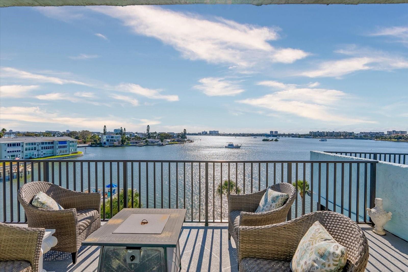 HEMINGWAY CONDO THE - Residential