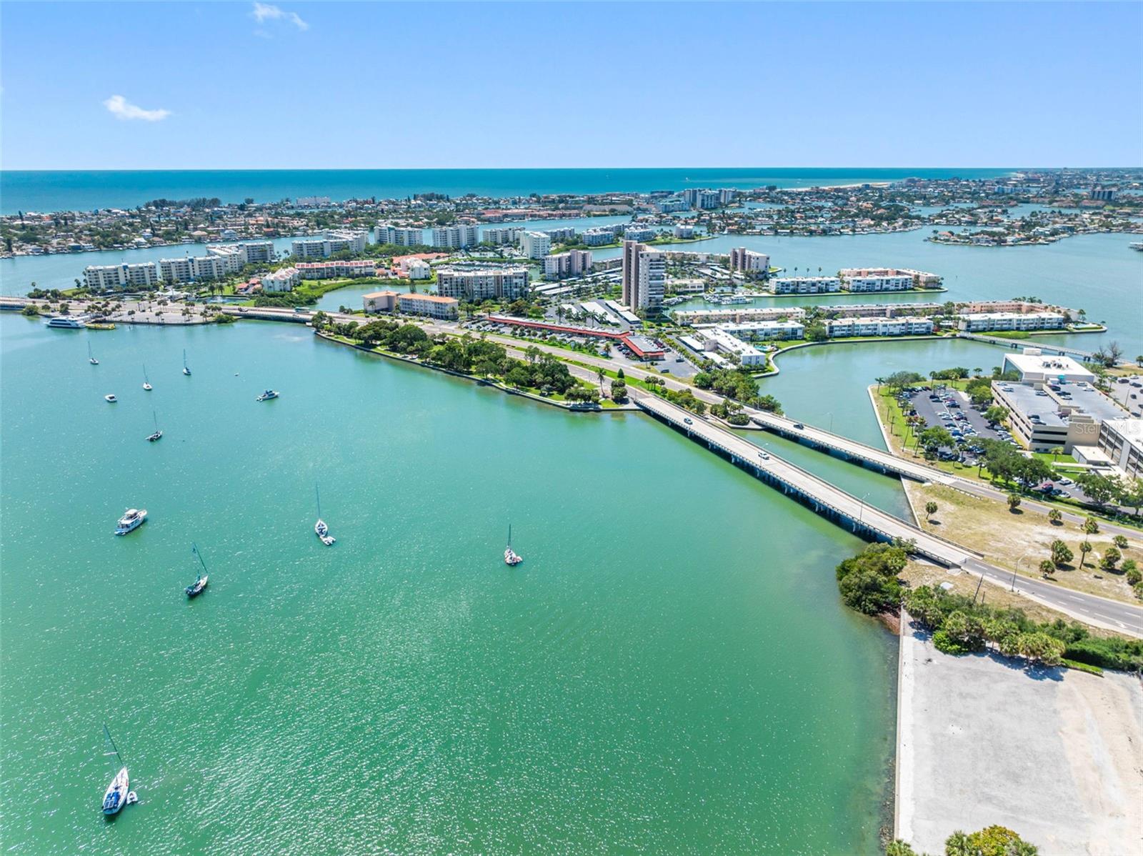 HEMINGWAY CONDO THE - Residential