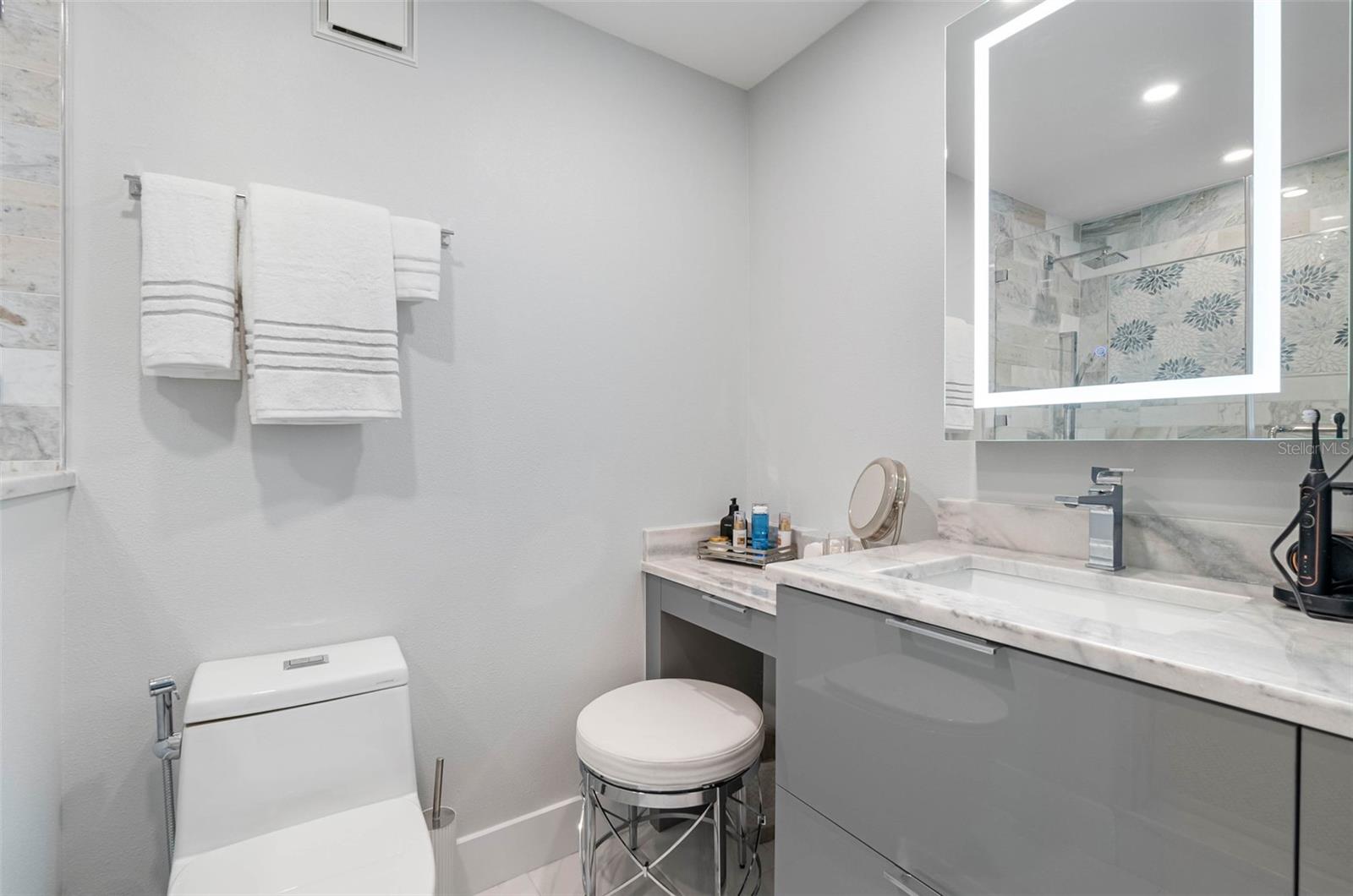 HEMINGWAY CONDO THE - Residential