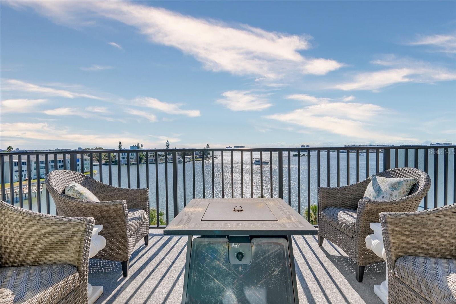 HEMINGWAY CONDO THE - Residential