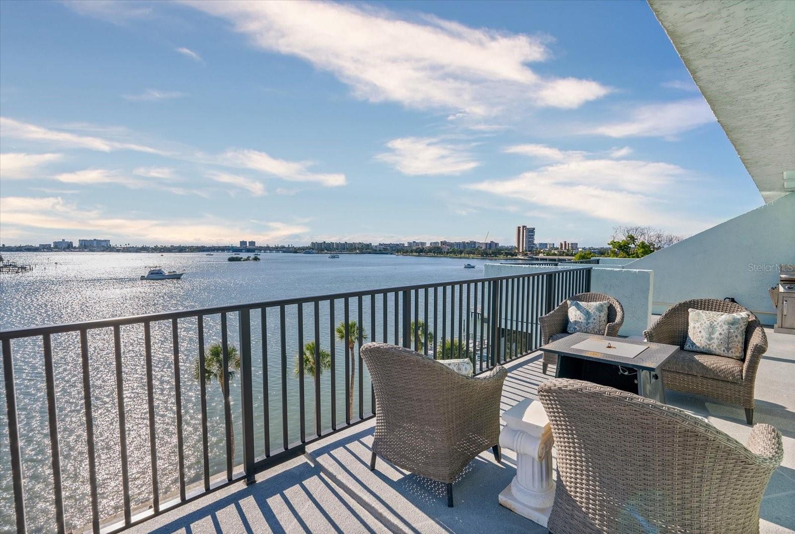 HEMINGWAY CONDO THE - Residential