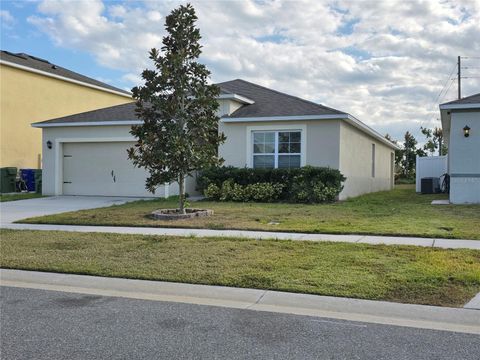 A home in WINTER HAVEN