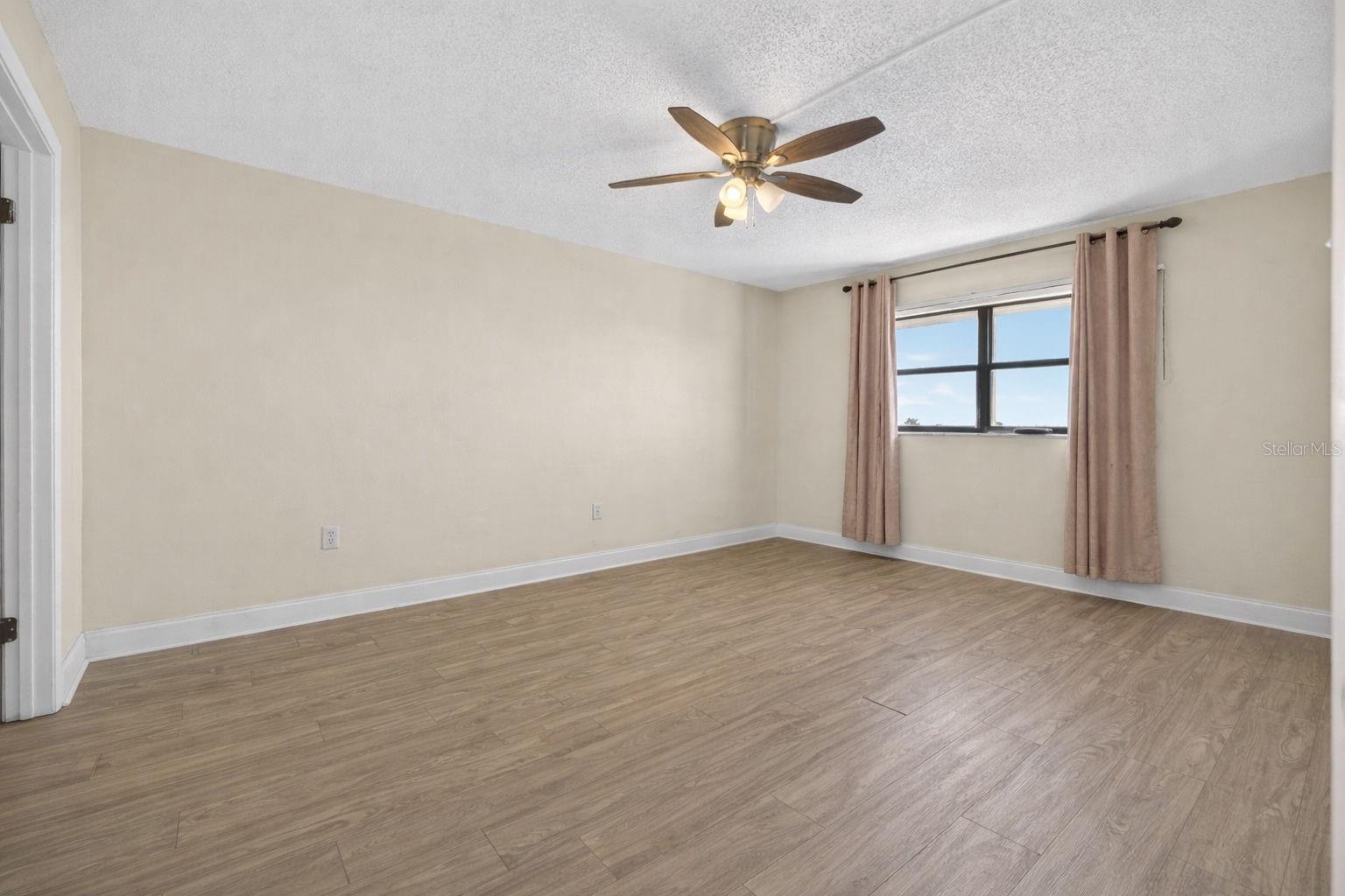 CHATEAU TOWER CONDO - Residential