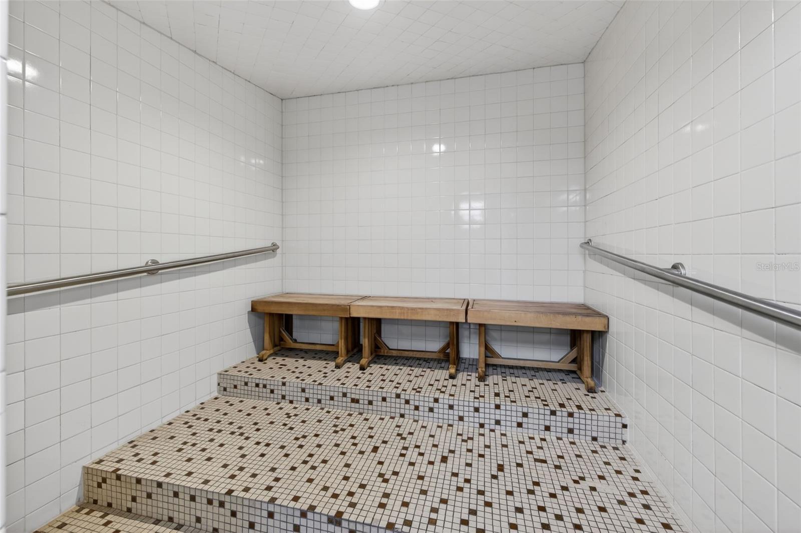 CHATEAU TOWER CONDO - Residential