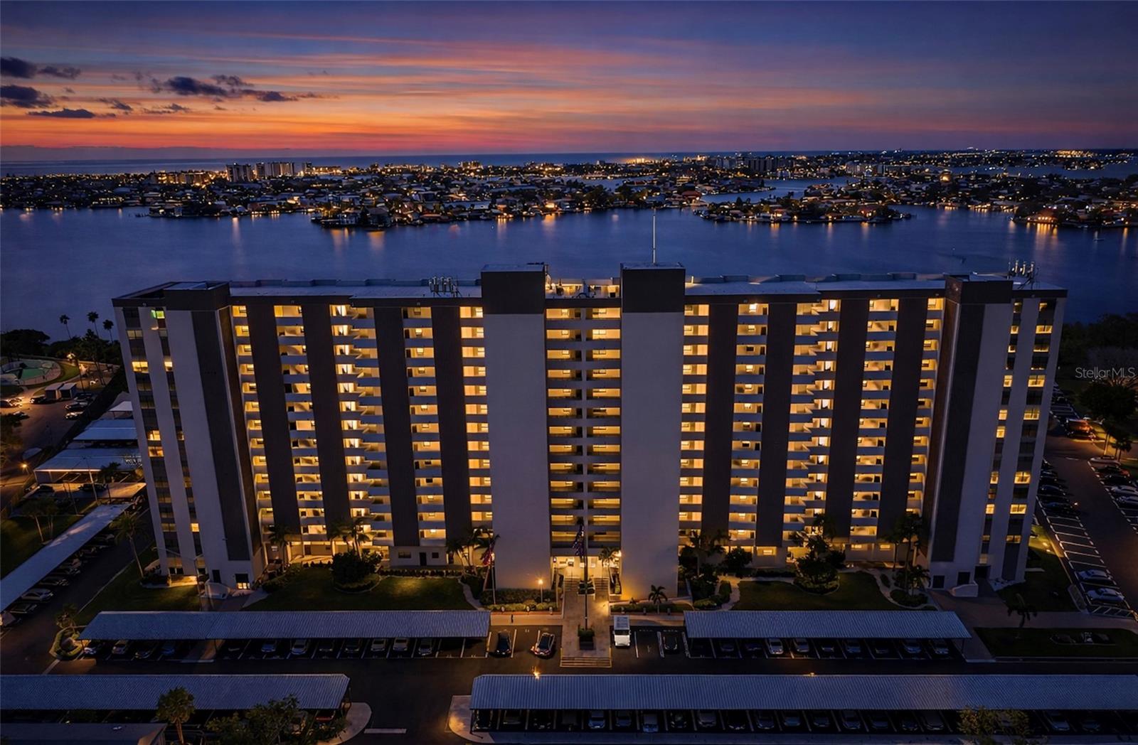 CHATEAU TOWER CONDO - Residential