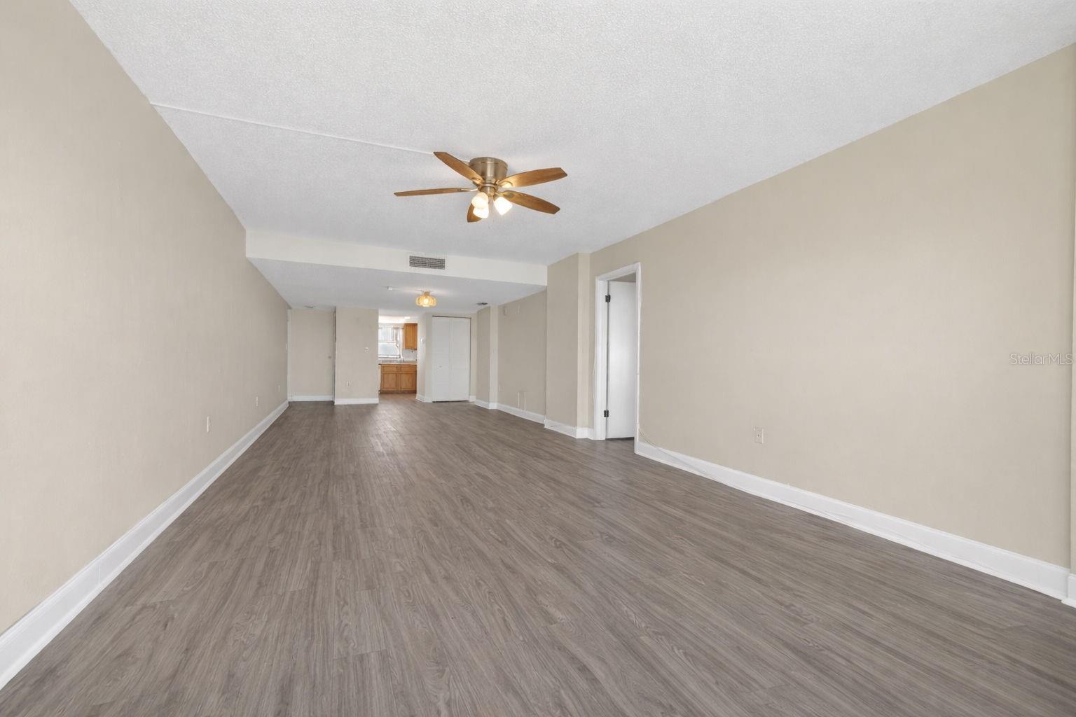 CHATEAU TOWER CONDO - Residential