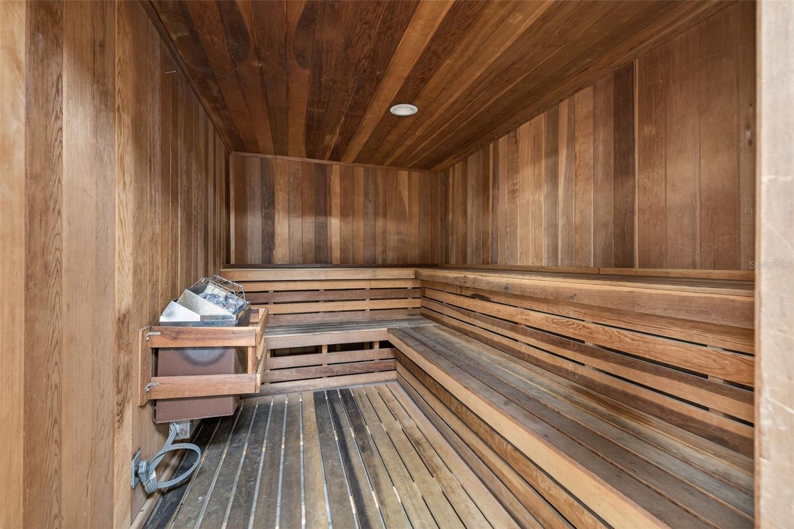 CHATEAU TOWER CONDO - Residential