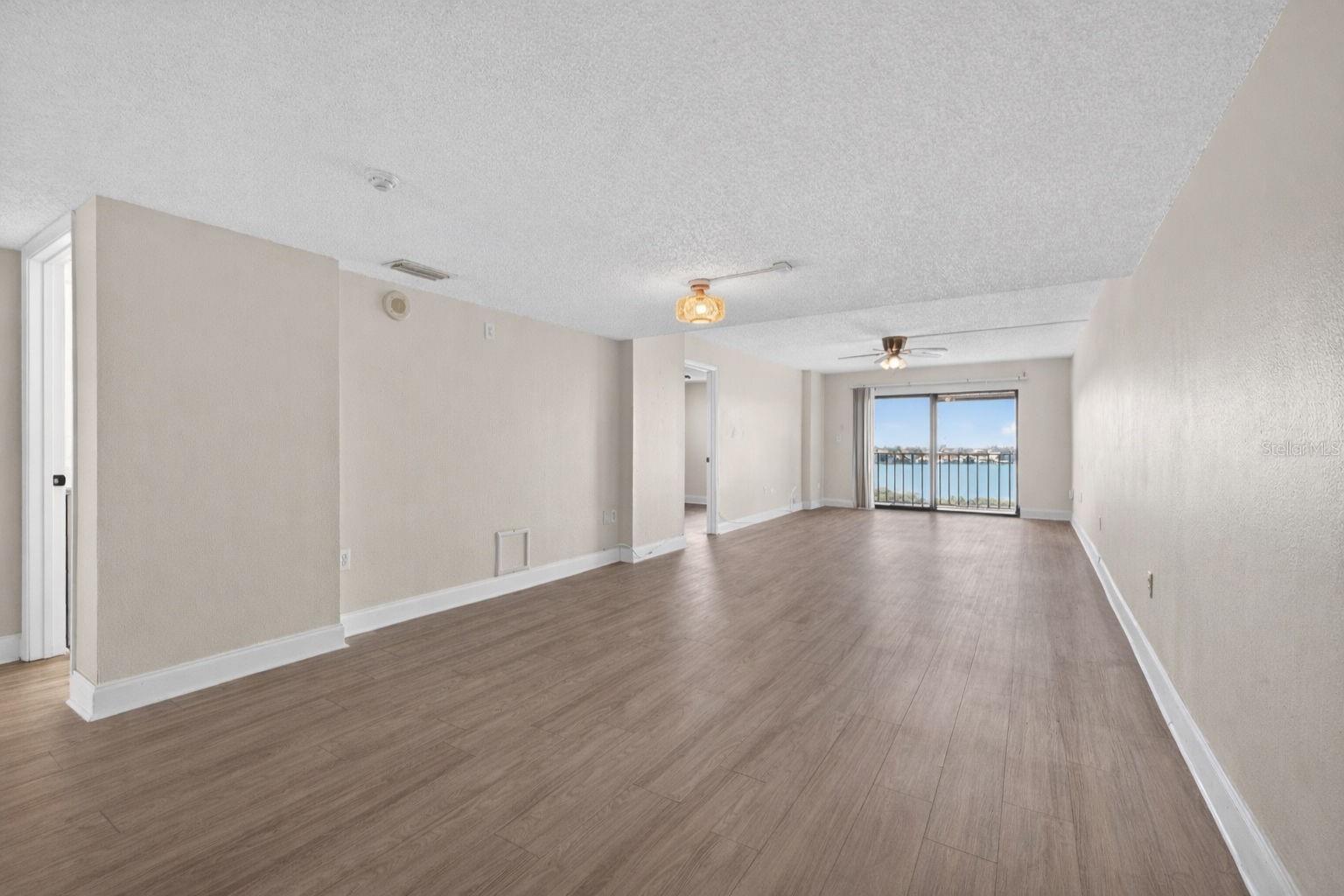 CHATEAU TOWER CONDO - Residential