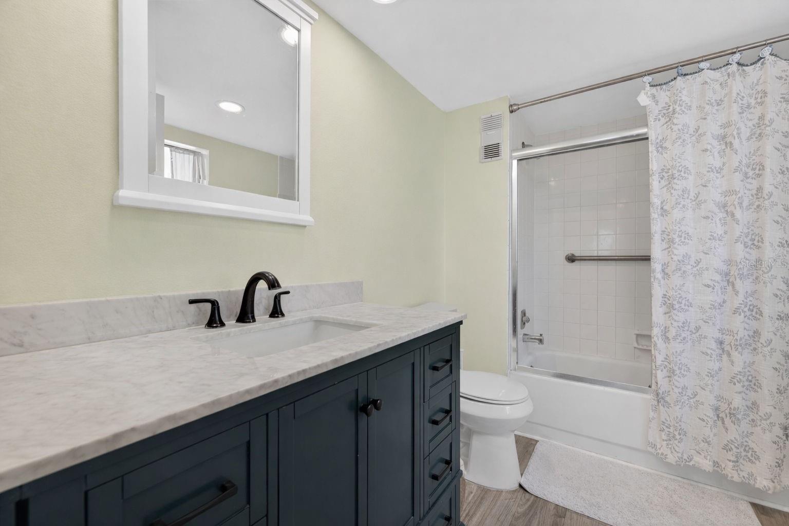 CHATEAU TOWER CONDO - Residential