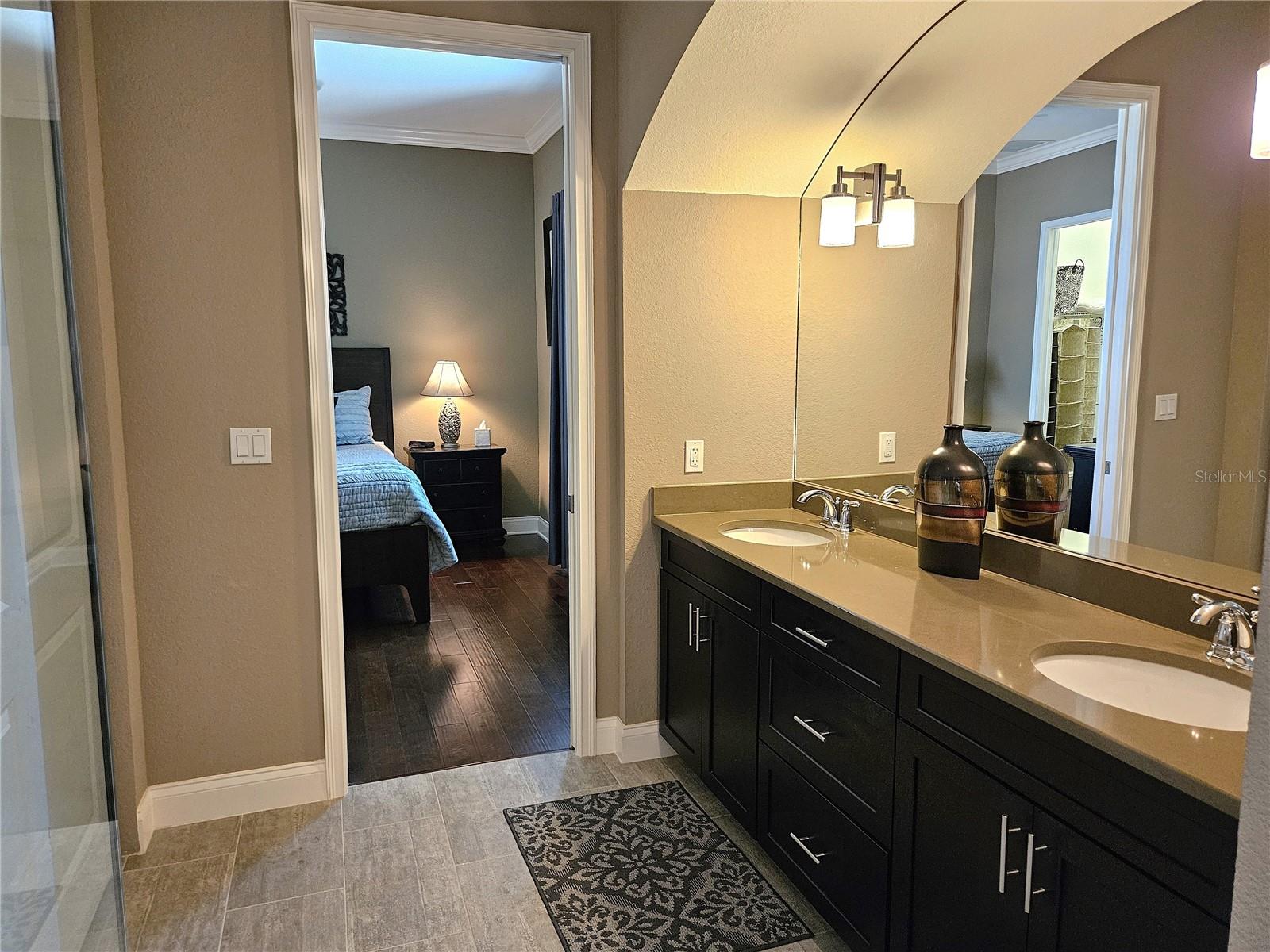 ISLAND COURT VENICE - Residential Lease
