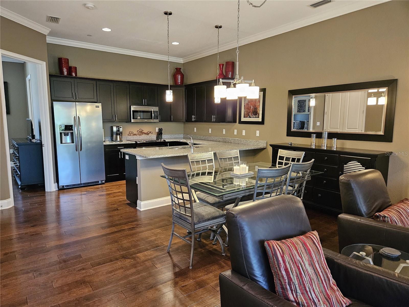 ISLAND COURT VENICE - Residential Lease