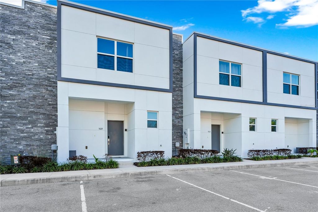 Photo of 509 Famagusta Dr, Davenport, FL 33896 (MLS # O6393911)