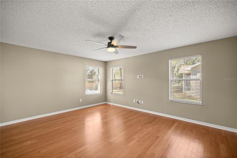 Tiny photo for 108 Cherry Blossom Lane, Lady Lake, FL 32159 (MLS # OM719968)