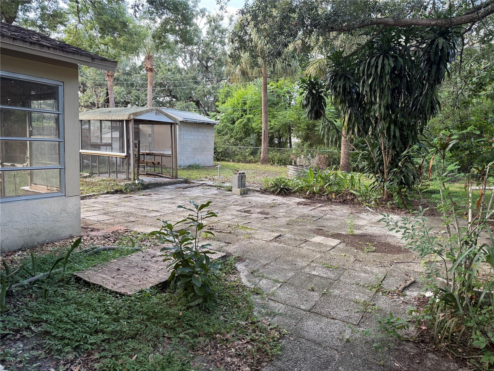 BEACON WOODS GOLF COUNTRY - Residential