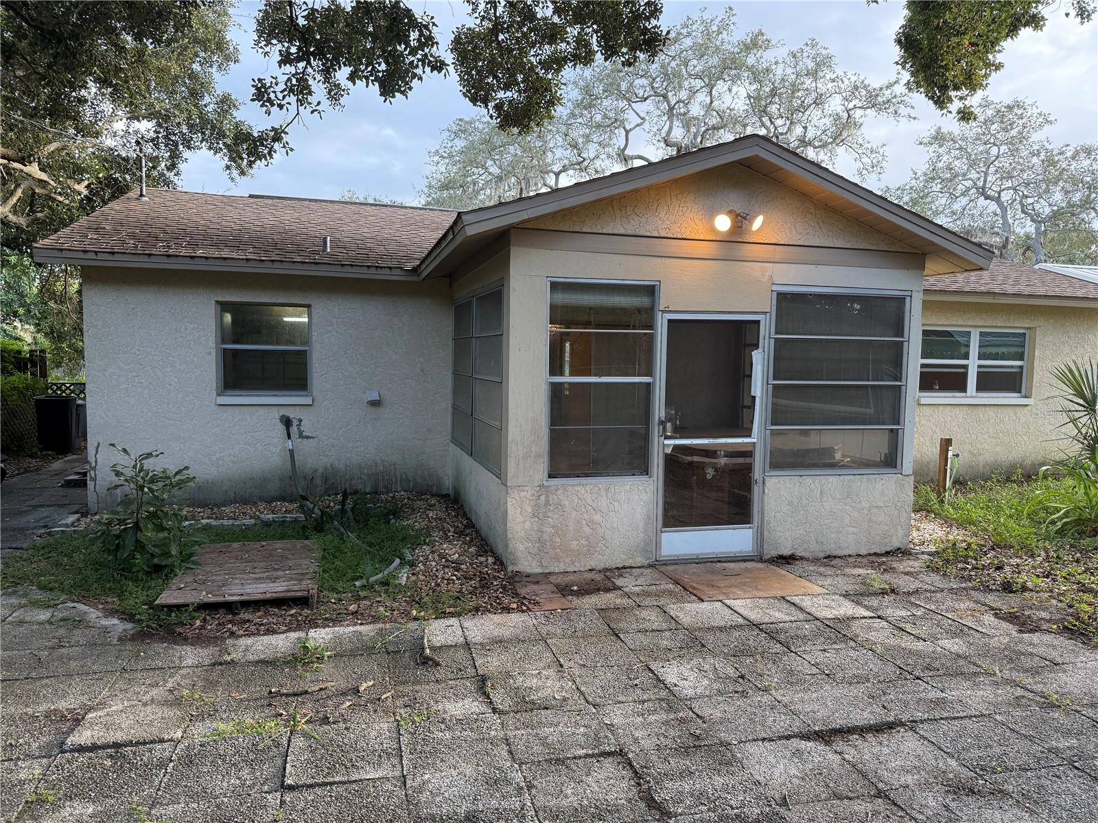 BEACON WOODS GOLF COUNTRY - Residential