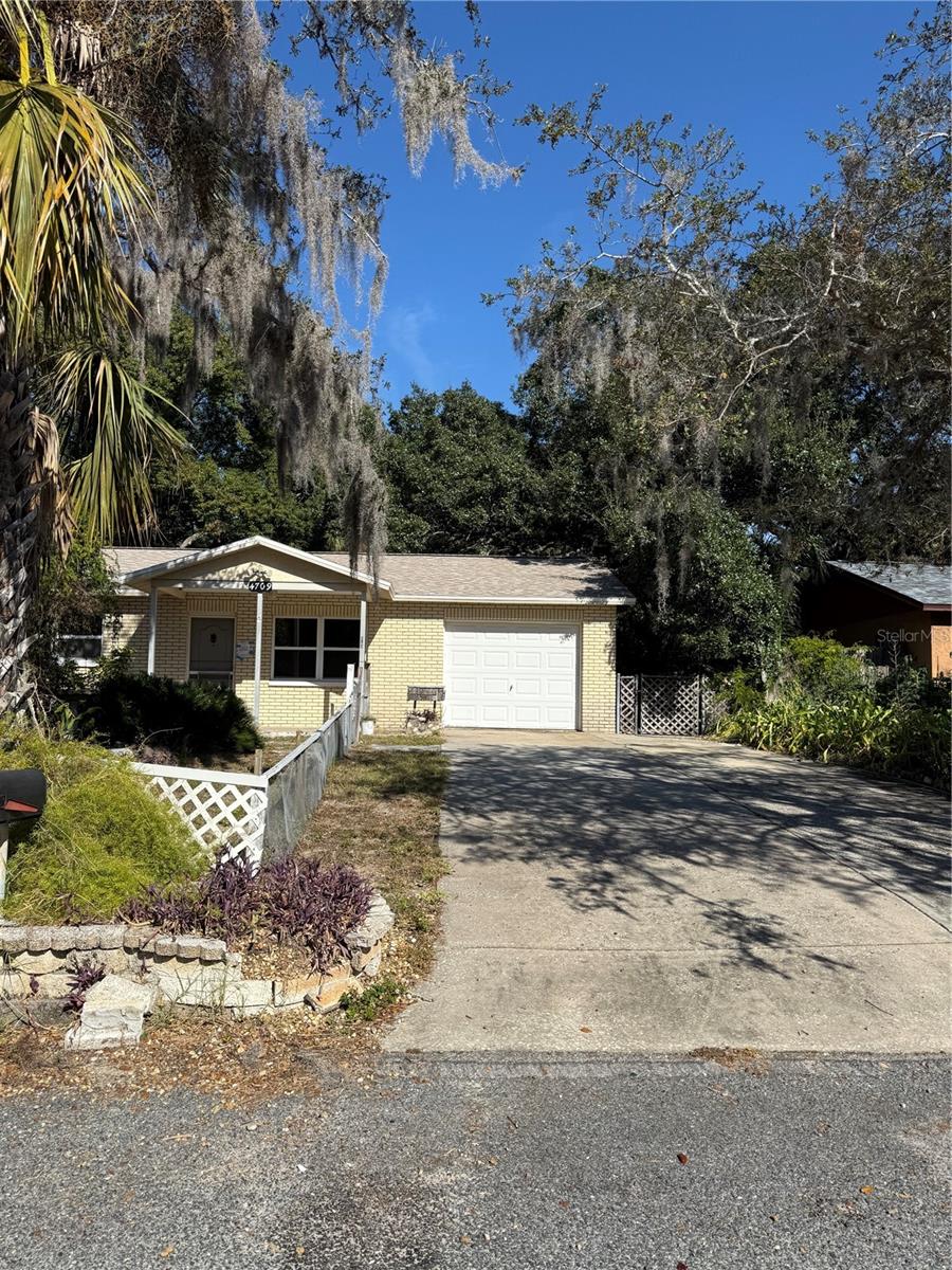 BEACON WOODS GOLF COUNTRY - Residential