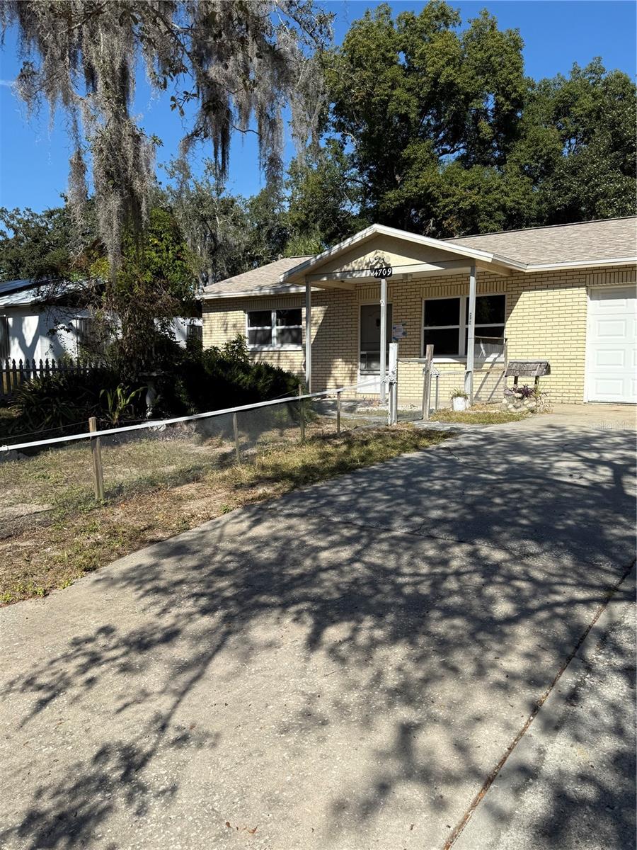 BEACON WOODS GOLF COUNTRY - Residential