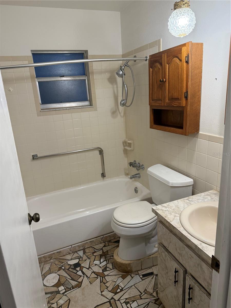 BEACON WOODS GOLF COUNTRY - Residential