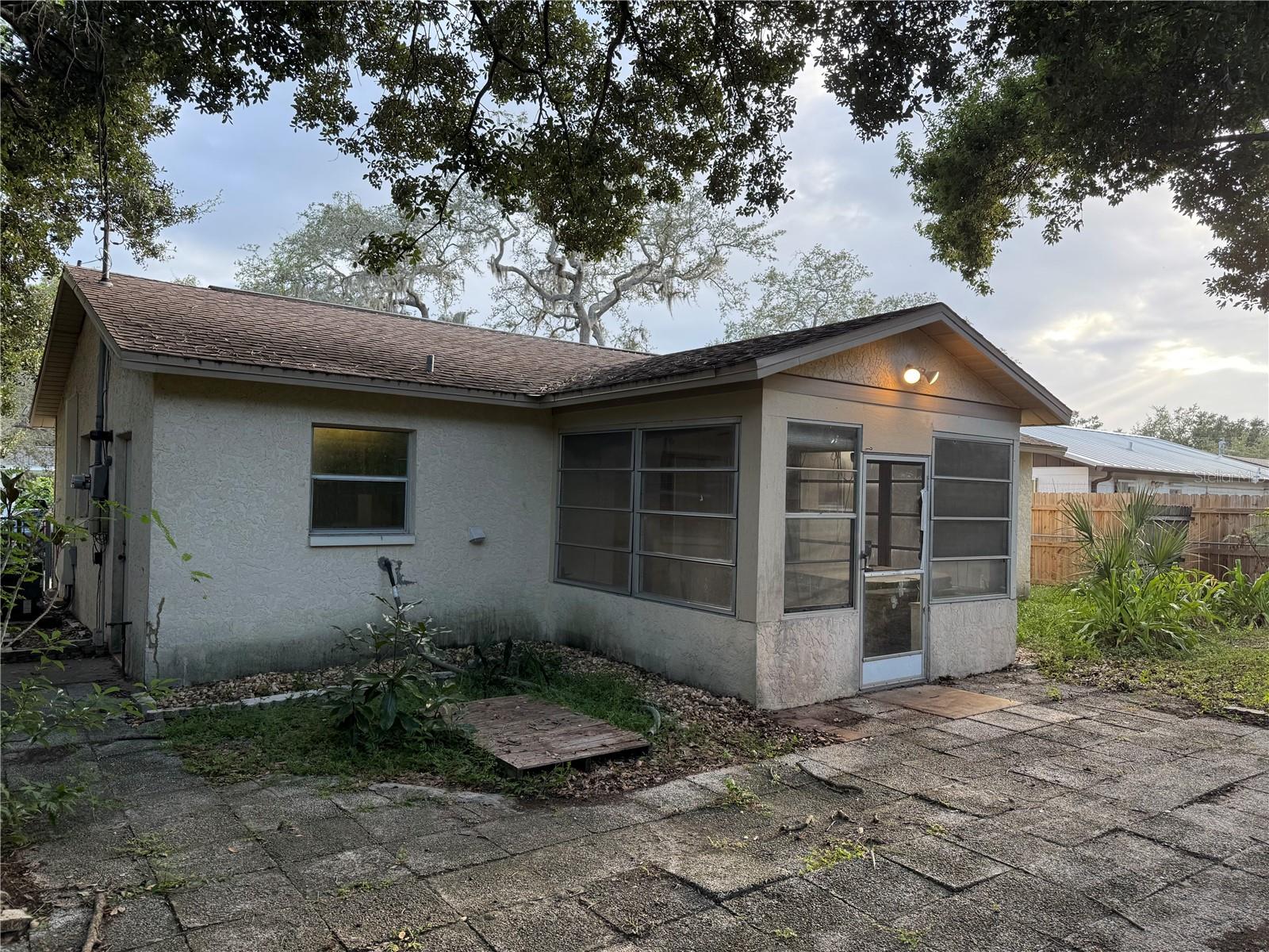 BEACON WOODS GOLF COUNTRY - Residential