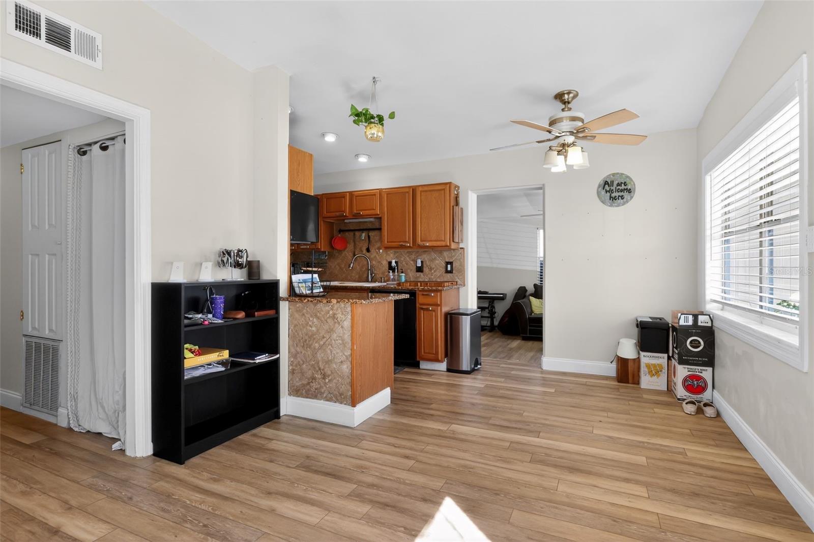 SUNSHINE GARDENS 1ST ADD - Residential