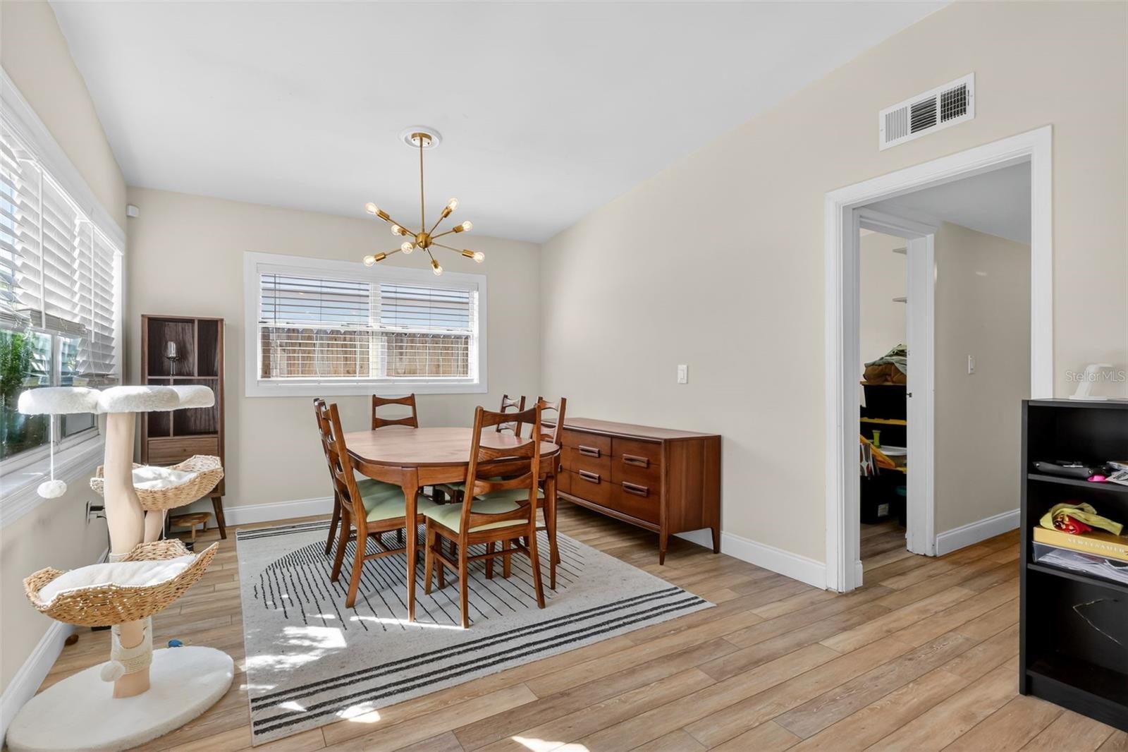 SUNSHINE GARDENS 1ST ADD - Residential