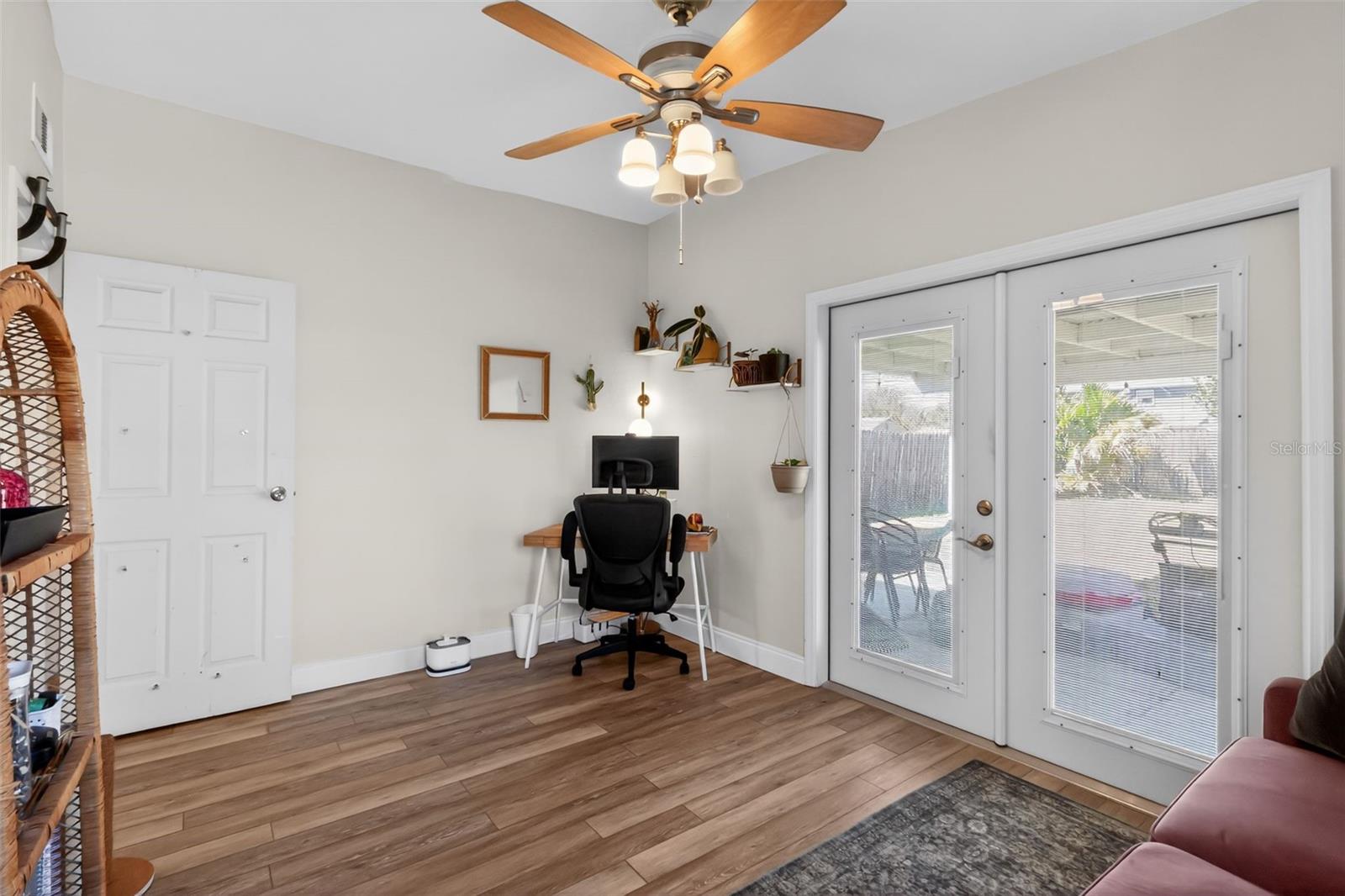 SUNSHINE GARDENS 1ST ADD - Residential