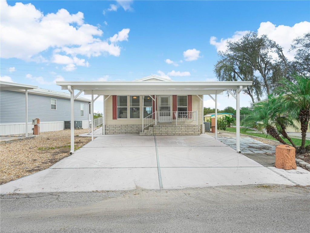Photo of 58 Silversides Street, Lake Wales, FL 33898 (MLS # K4903891)