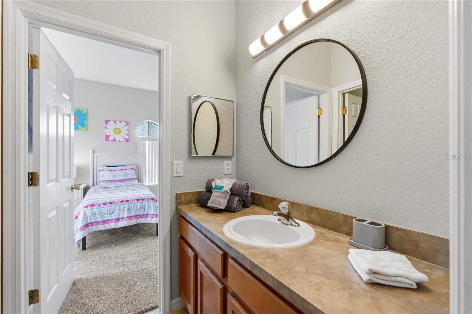 HIGH GROVE UN #2 - Residential