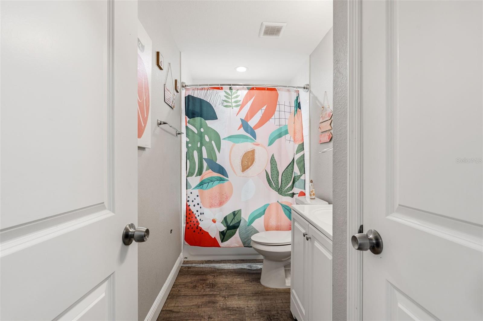 ROYAL HOWARD SUB - Residential