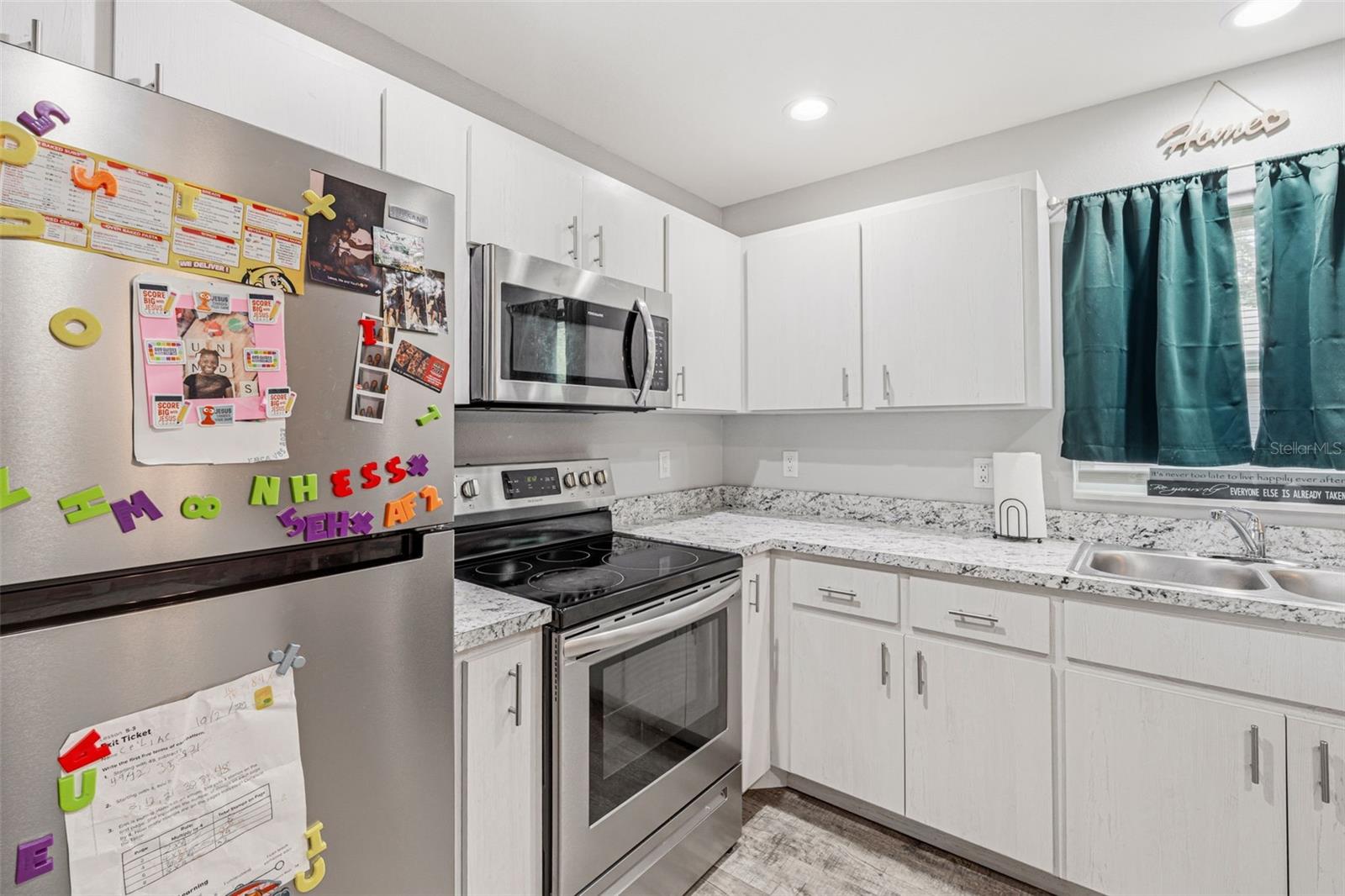 ROYAL HOWARD SUB - Residential