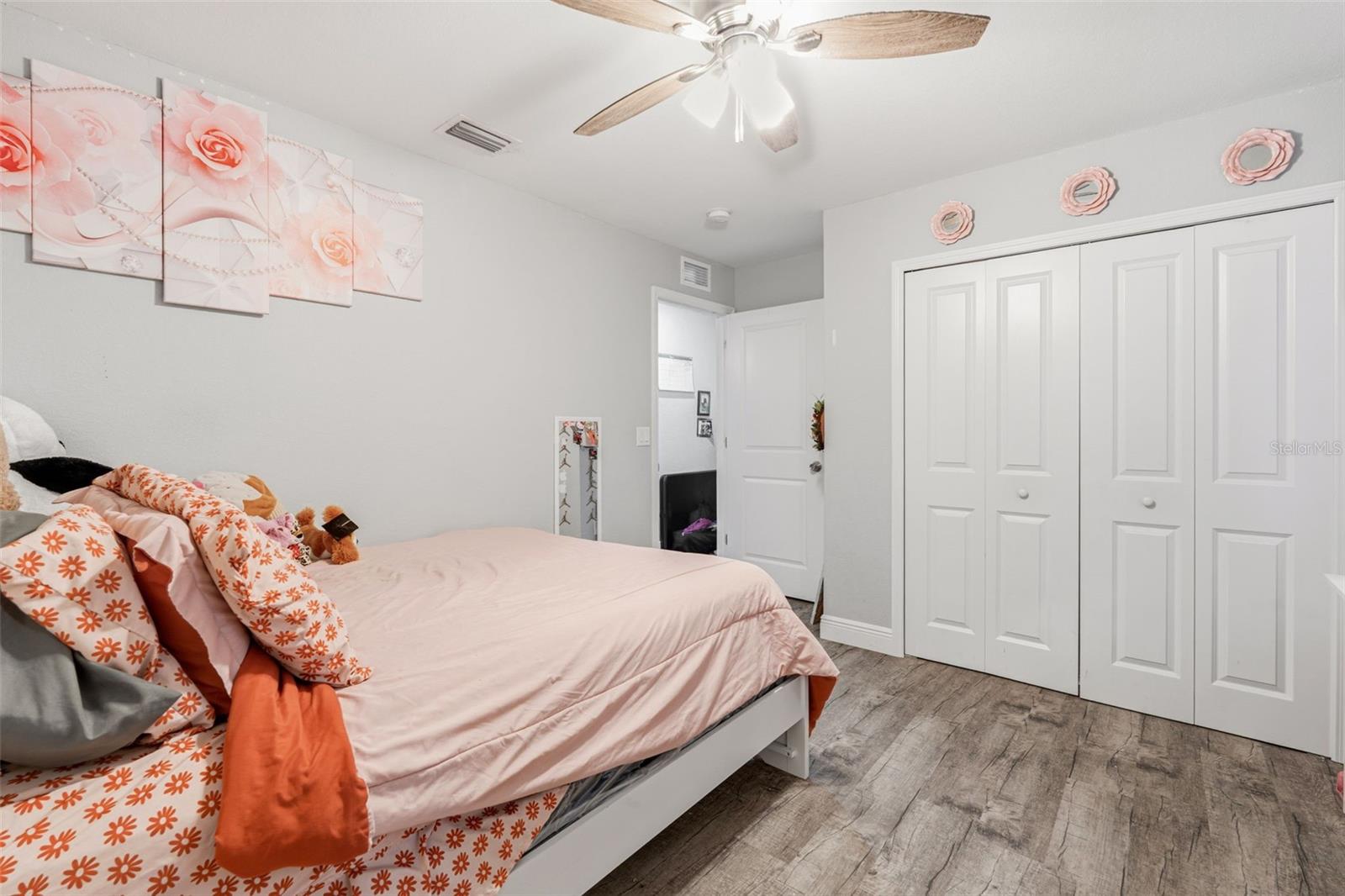 ROYAL HOWARD SUB - Residential