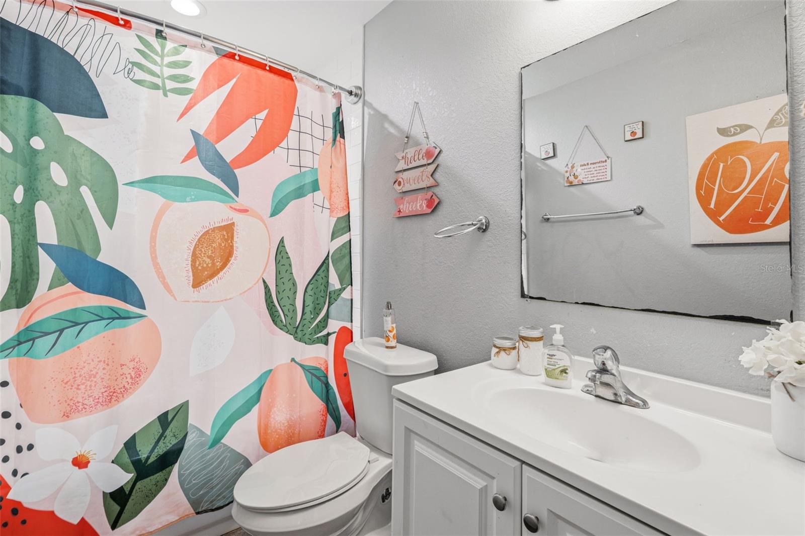 ROYAL HOWARD SUB - Residential