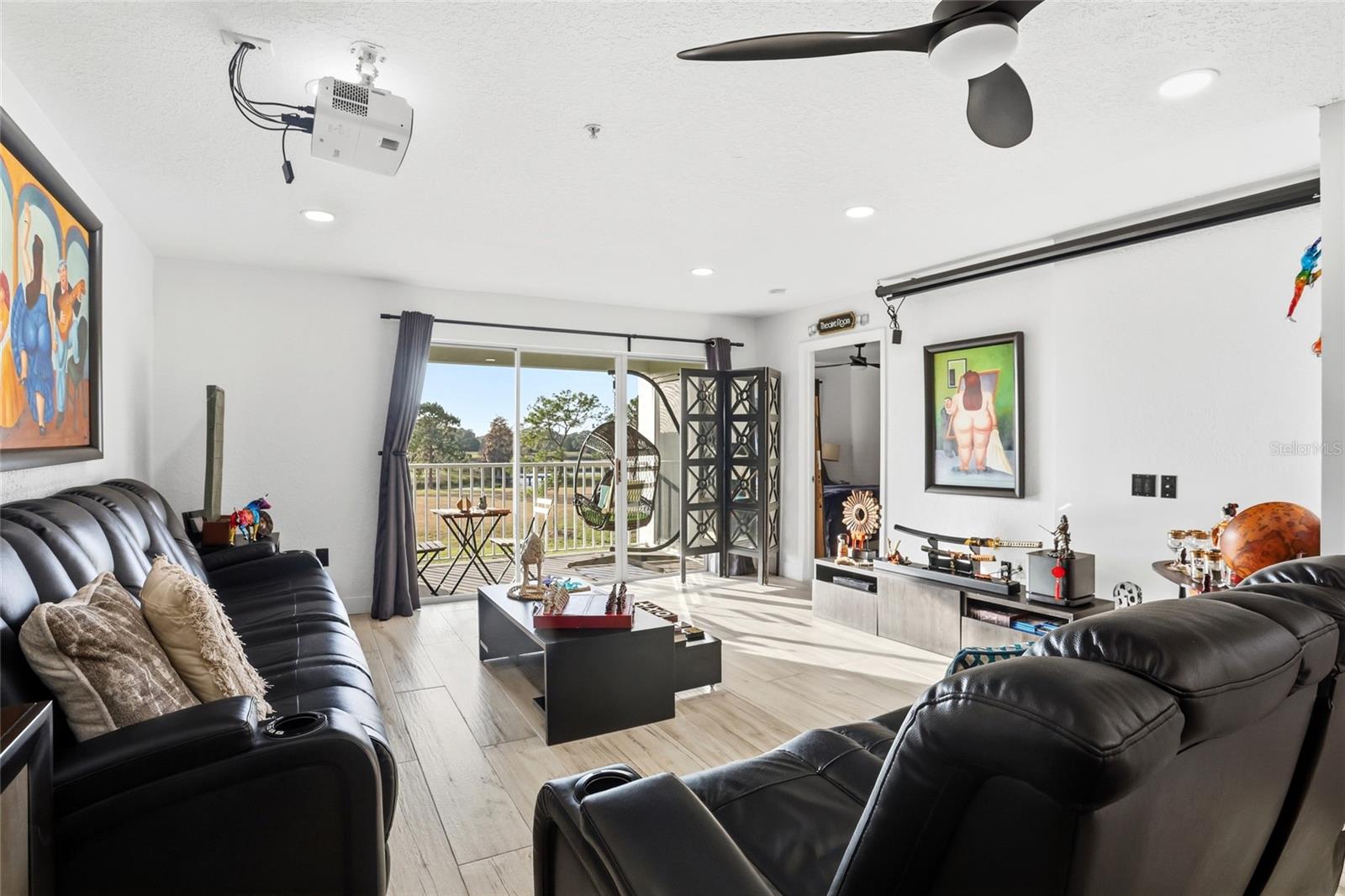 AUDUBON VLS/HUNTERS CRK CONDO - Residential