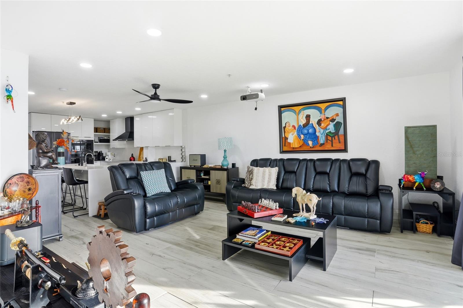 AUDUBON VLS/HUNTERS CRK CONDO - Residential