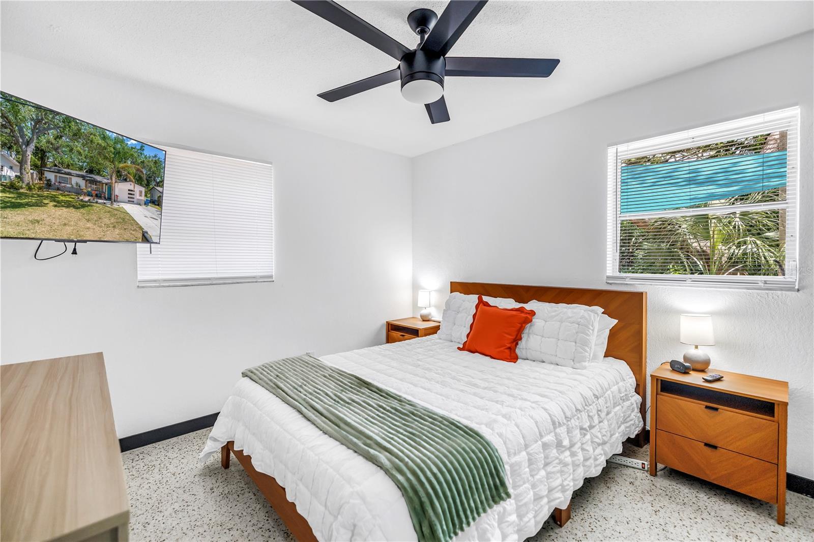 HARBOR HEIGHTS MANOR - Residential