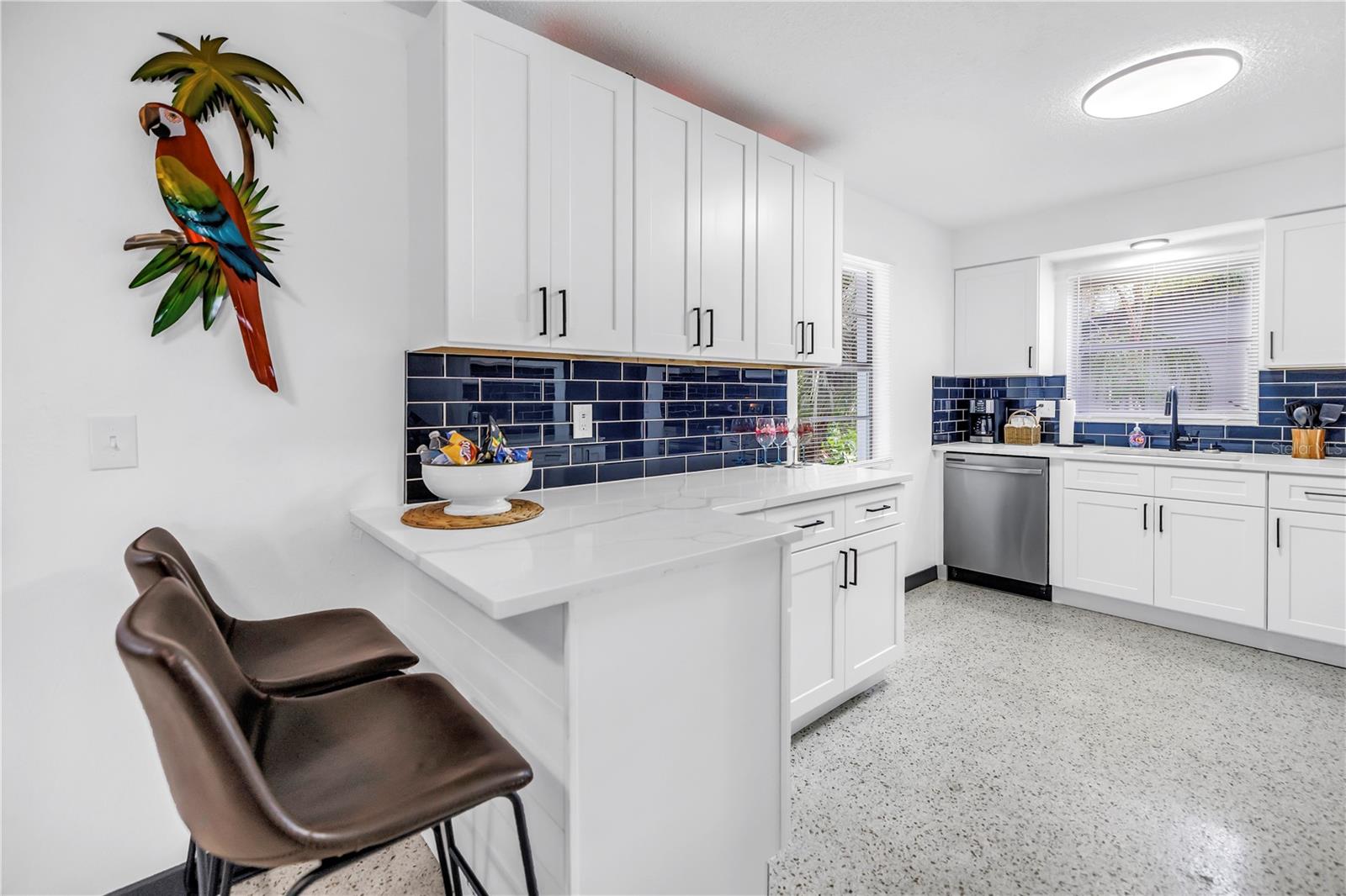HARBOR HEIGHTS MANOR - Residential